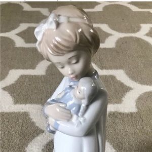 Lladro Figurine Girl With Doll Whispering Hush Nightgown Bedtime